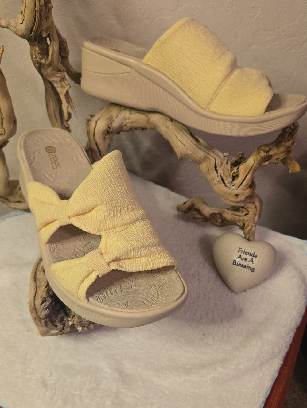 Bzees Pale Yellow Twin Bow Slide Mules